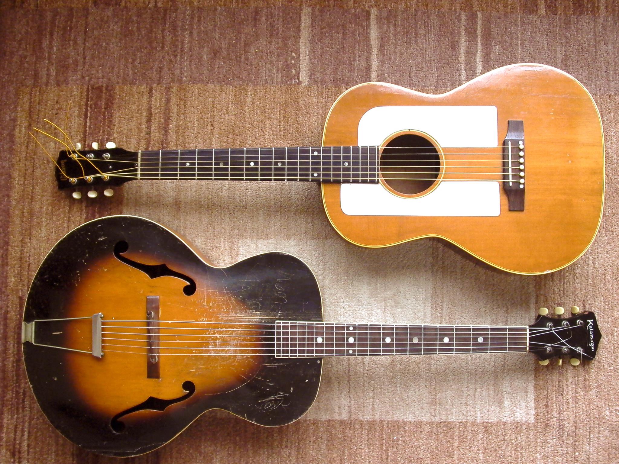 Solo guitar at Cafe Hernandez