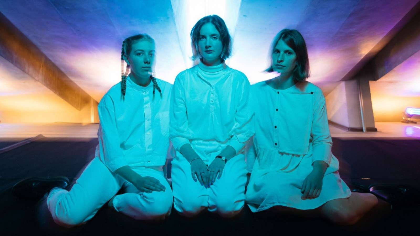 Ambient 1: Music for Airports, performed by Alaska Orchestra with live visuals by Carla Zimbler (Live)