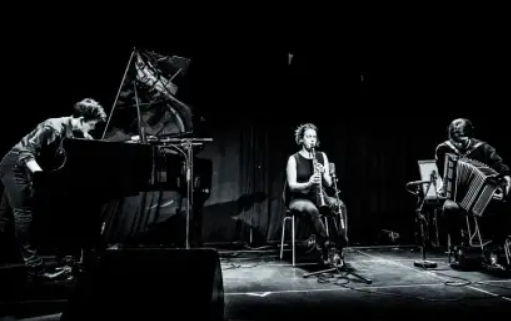 Magda Mayas [Germany] + Jim Denley and Great Waitress