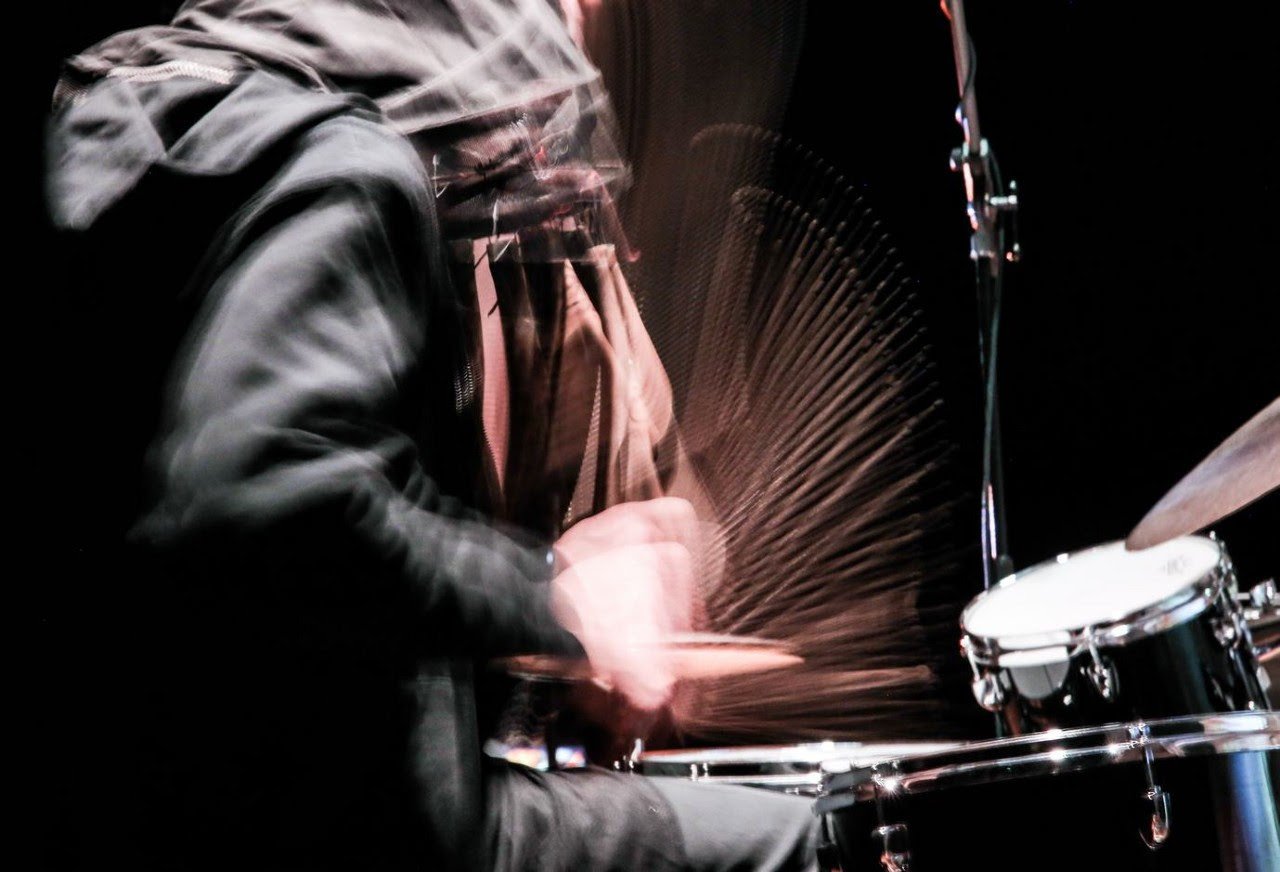 TONY BUCK Solo Performance! At the PEOPLE'S REPUBLIC