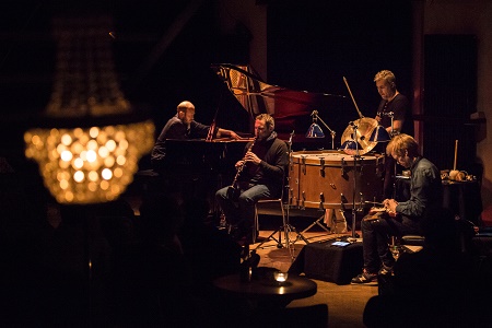 DANS LES ARBRES (FRA/NOR) 