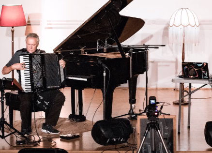 Fiona Hill & Gary Daley InFlux