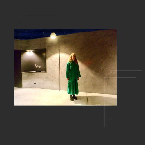 Jazz Upstairs ft. Flora Carbo's 'Arthur's Walks'